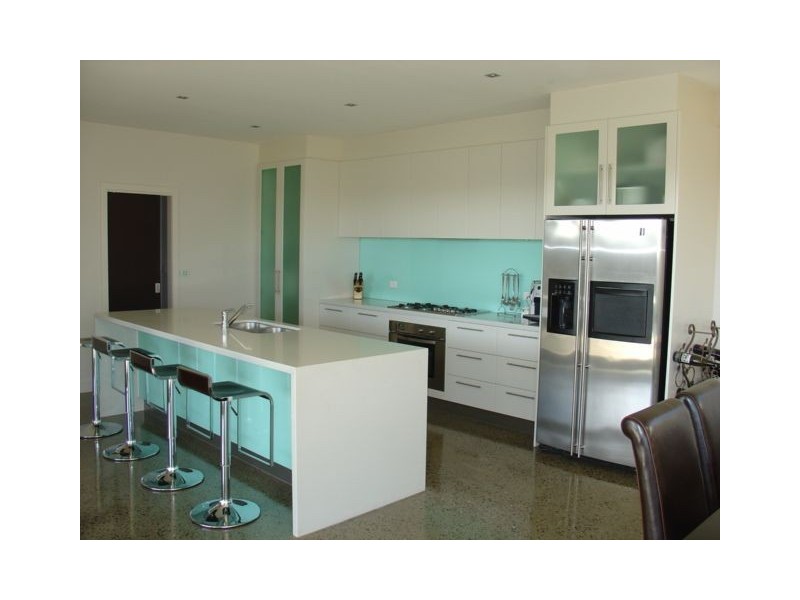 12 Mariner Place, Safety Beach VIC 3936