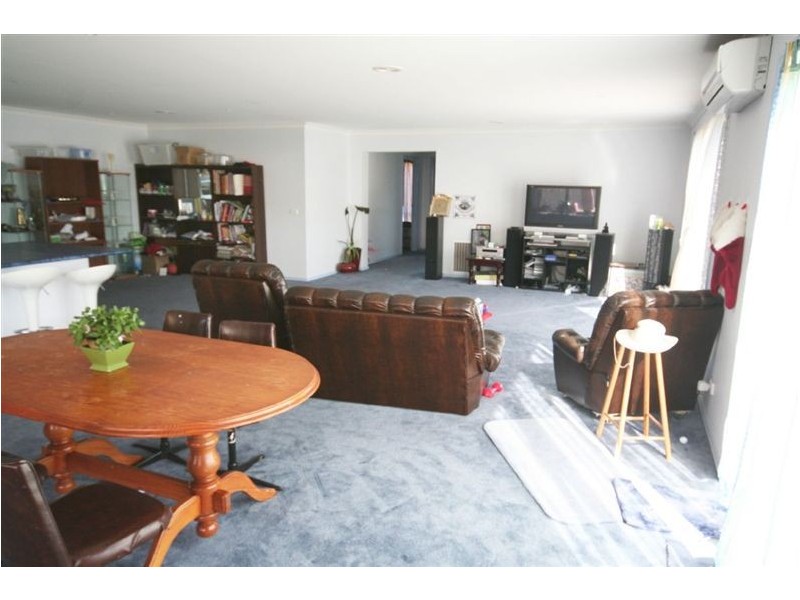 25 Parkedge Circuit, Rosebud VIC 3939