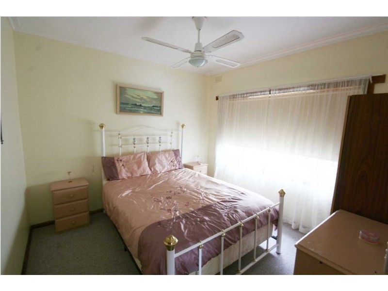 111 Ninth Avenue, Rosebud VIC 3939