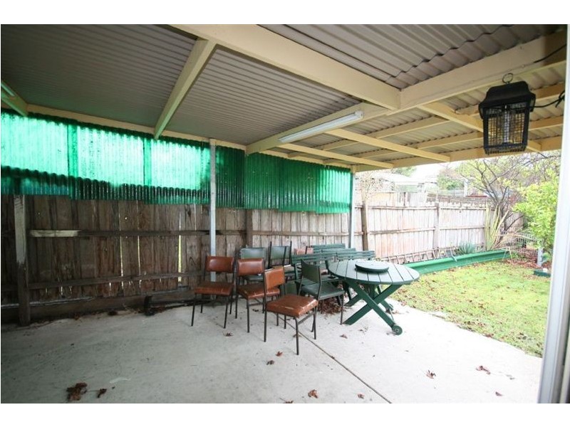 111 Ninth Avenue, Rosebud VIC 3939