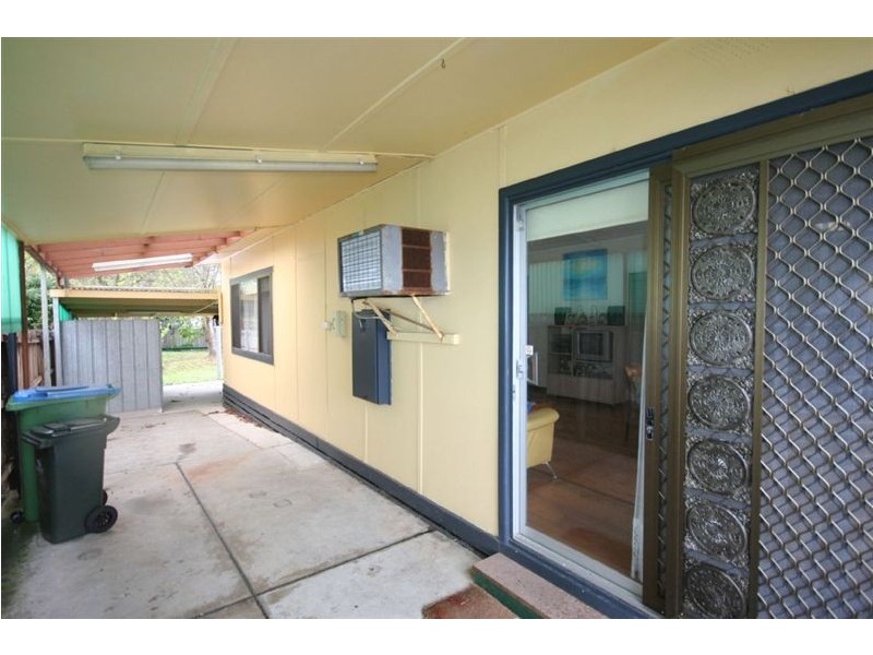 111 Ninth Avenue, Rosebud VIC 3939