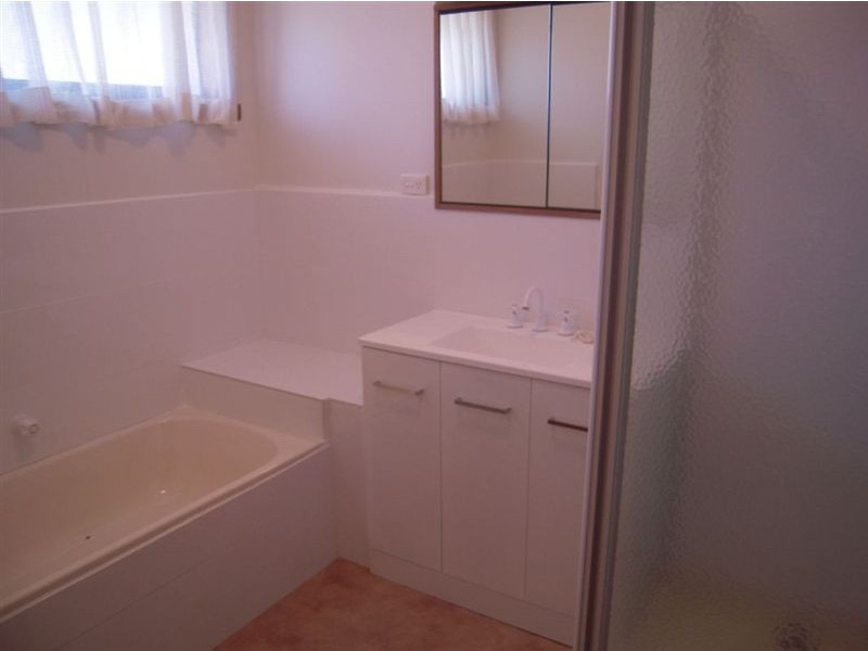 13 Marks Avenue, Rosebud VIC 3939