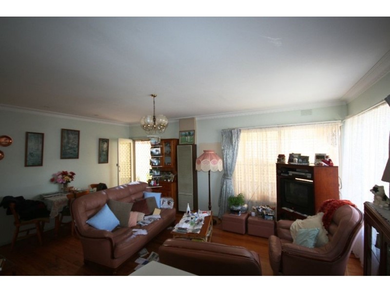 96 Sixth Avenue, Rosebud VIC 3939