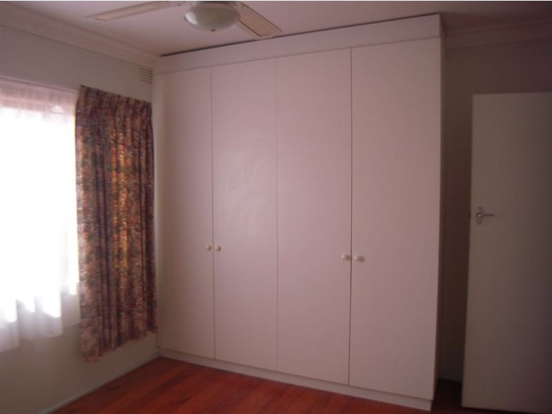 96 Sixth Avenue, Rosebud VIC 3939