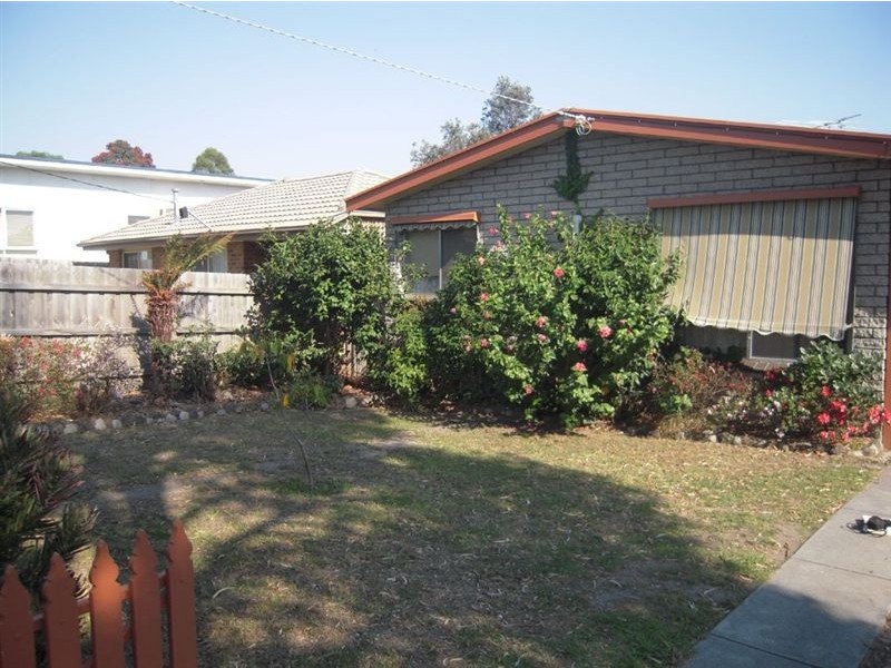 96 Sixth Avenue, Rosebud VIC 3939