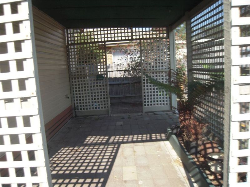 96 Sixth Avenue, Rosebud VIC 3939