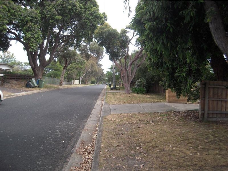 18 Elwers Road, Rosebud VIC 3939