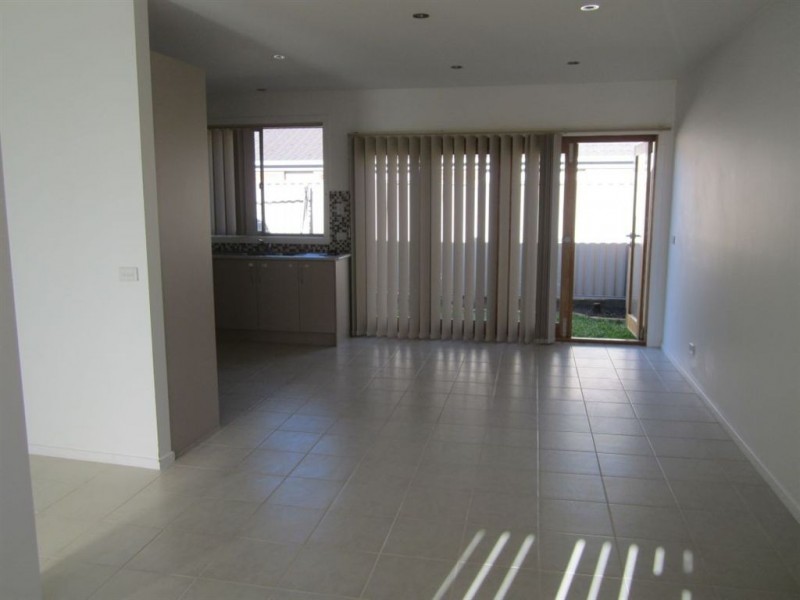 2/372 Eastbourne Road, Rosebud VIC 3939