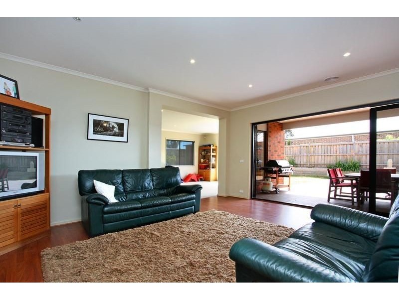 2 Parkedge Circuit, Rosebud VIC 3939