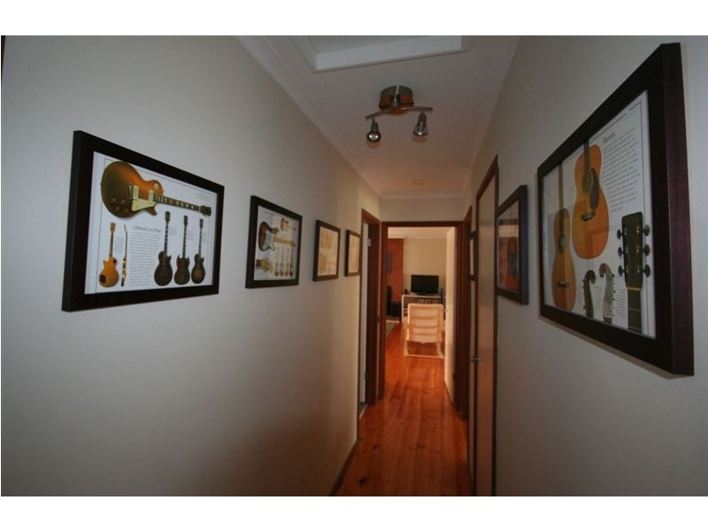 1 Allambi Avenue, Rosebud VIC 3939