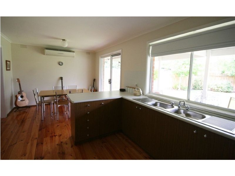 1 Allambi Avenue, Rosebud VIC 3939