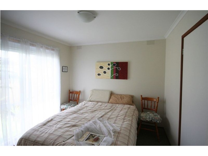 1 Allambi Avenue, Rosebud VIC 3939