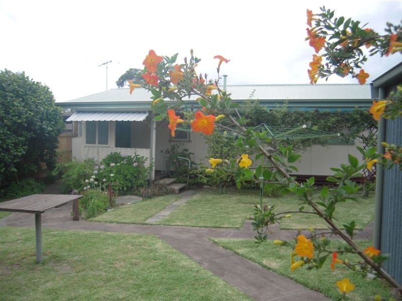 12 Anne Street, Rosebud VIC 3939