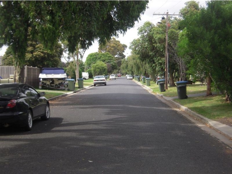 1/2 Martin Street, Rosebud VIC 3939