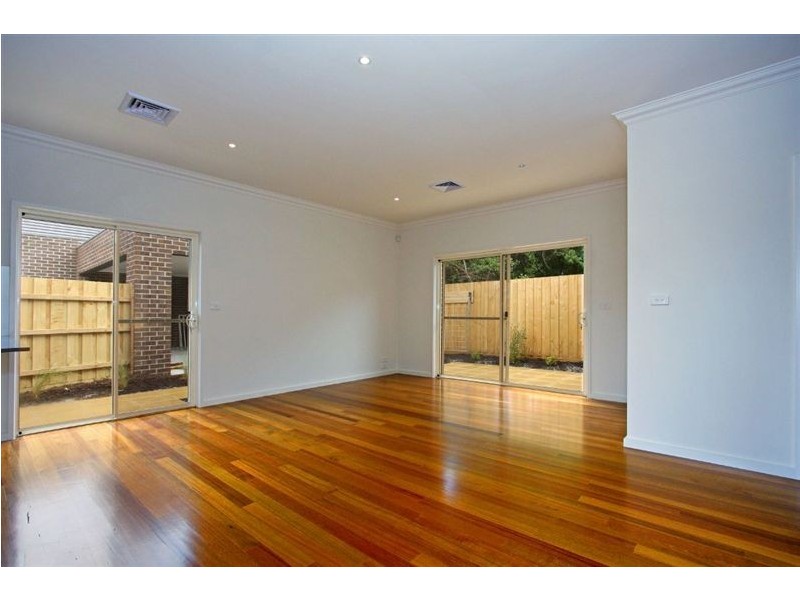 2/12 Baroda Street, Rosebud VIC 3939