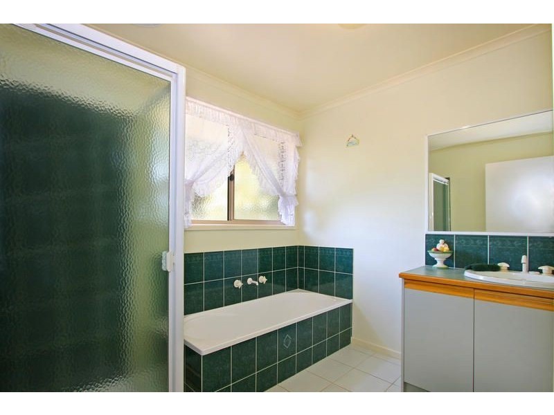 65 Carrathool Avenue, Rosebud VIC 3939
