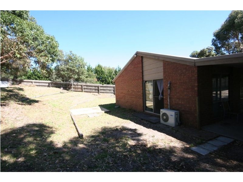 18 Currawong Court, Rosebud VIC 3939