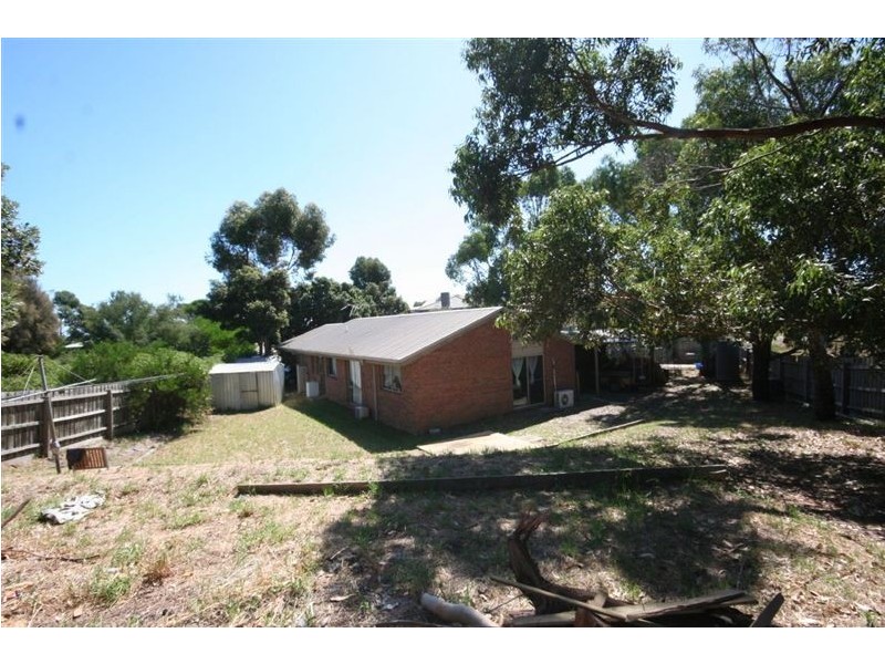 18 Currawong Court, Rosebud VIC 3939