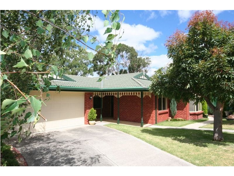 27 Clovelly Avenue, Rosebud VIC 3939