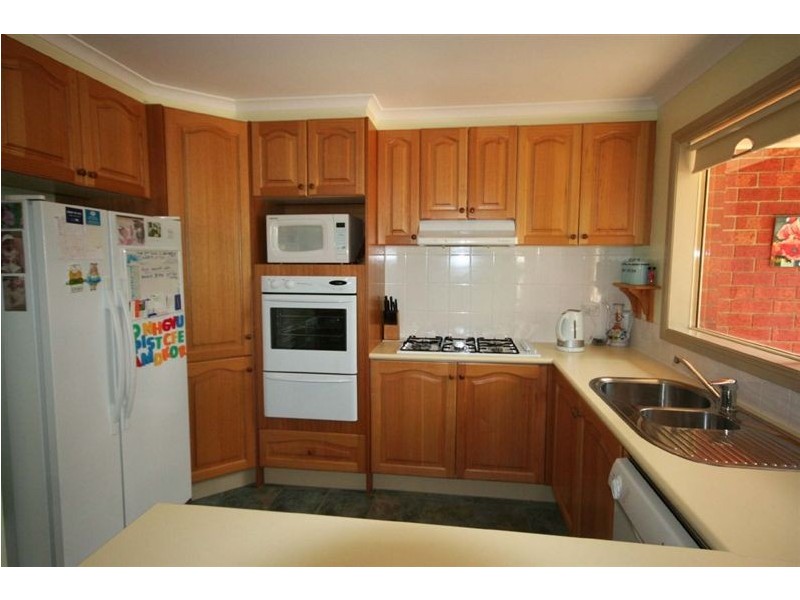 27 Clovelly Avenue, Rosebud VIC 3939