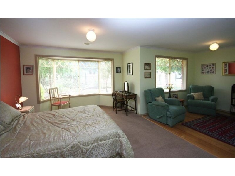 27 Clovelly Avenue, Rosebud VIC 3939