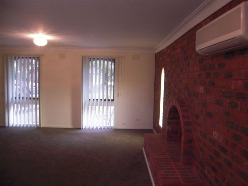 11 Leisure Way, Rosebud VIC 3939