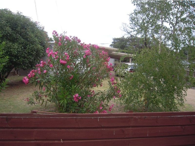 40 Barragowa Drive, Rosebud VIC 3939