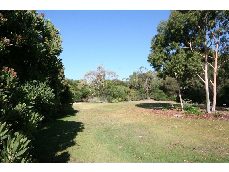 51 Lockhart Drive, Rosebud VIC 3939