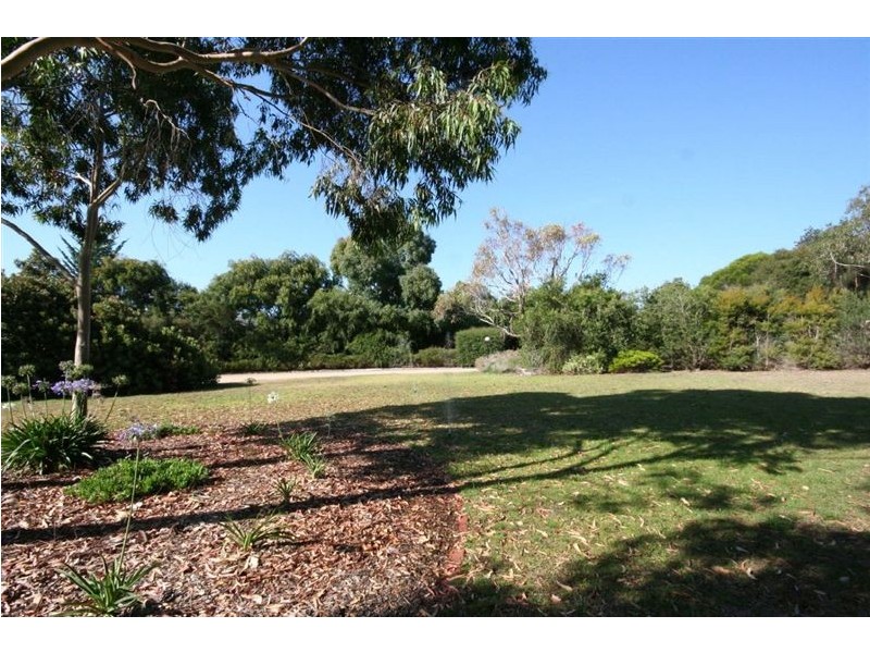 51 Lockhart Drive, Rosebud VIC 3939