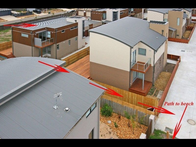 2/341 Dromana Parade, Safety Beach VIC 3936