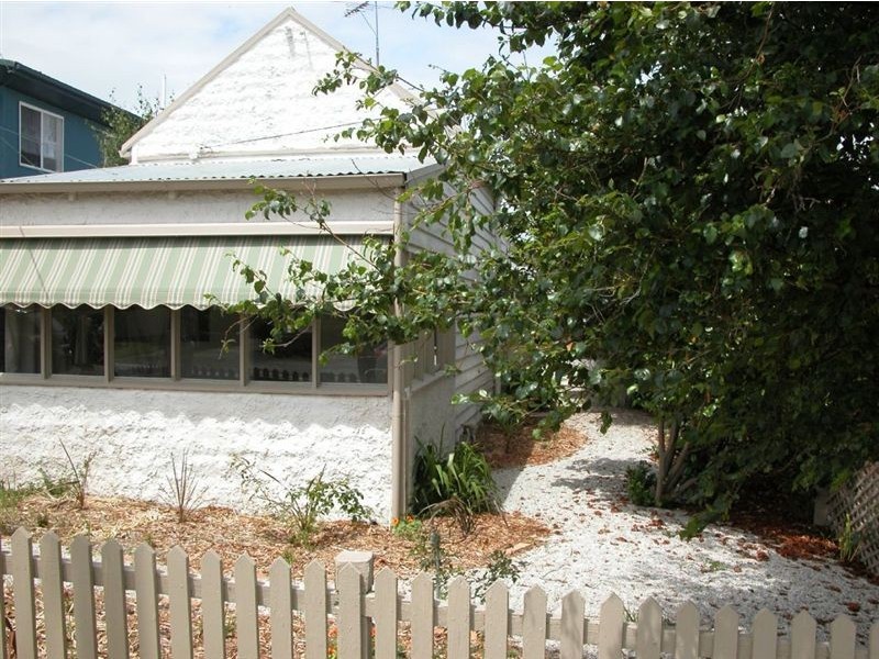 45 Fifth Avenue, Rosebud VIC 3939