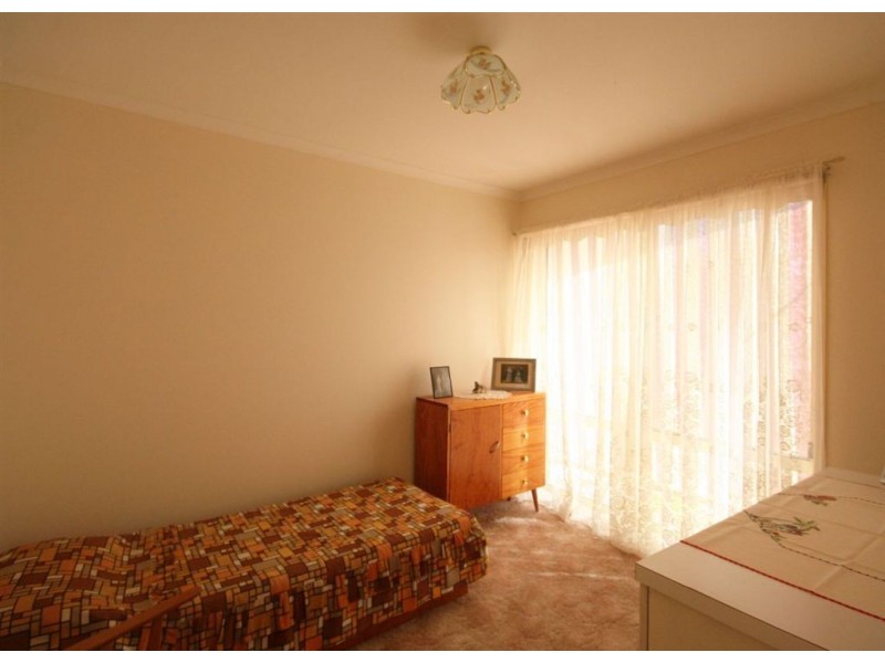 203 Ninth Avenue, Rosebud VIC 3939