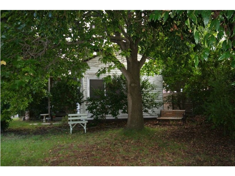 42 Rosemore Road, Rosebud VIC 3939