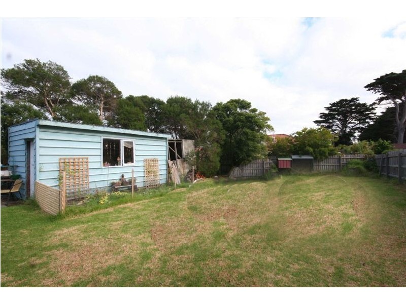 42 Rosemore Road, Rosebud VIC 3939