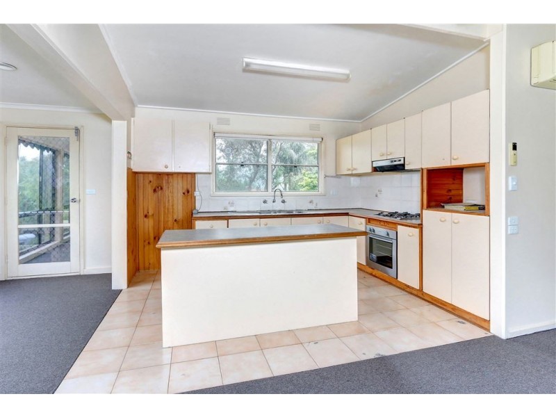 50 Murawa Drive, Rosebud VIC 3939