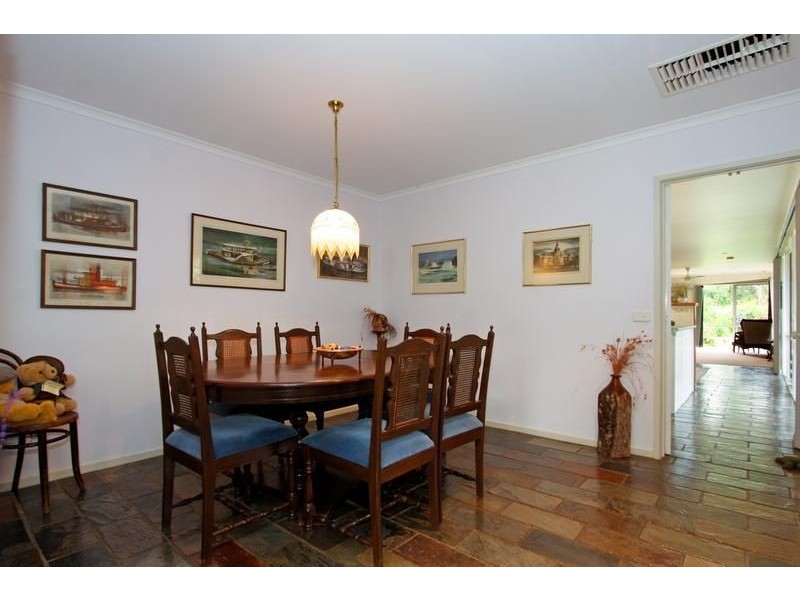 18 Inglewood Crescent, Rosebud VIC 3939