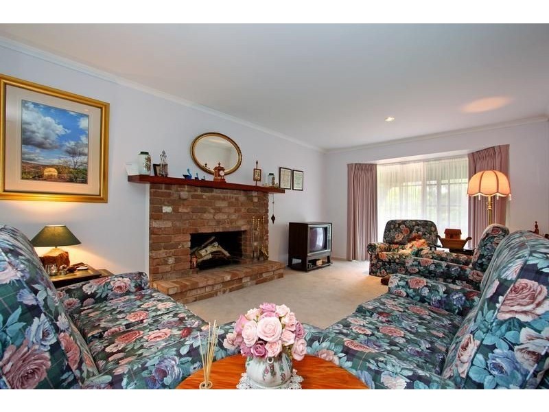 18 Inglewood Crescent, Rosebud VIC 3939