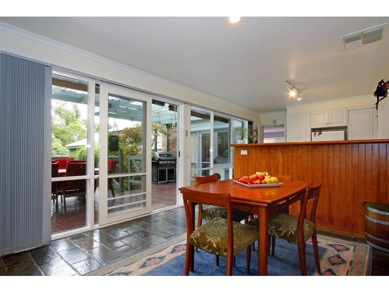 18 Inglewood Crescent, Rosebud VIC 3939