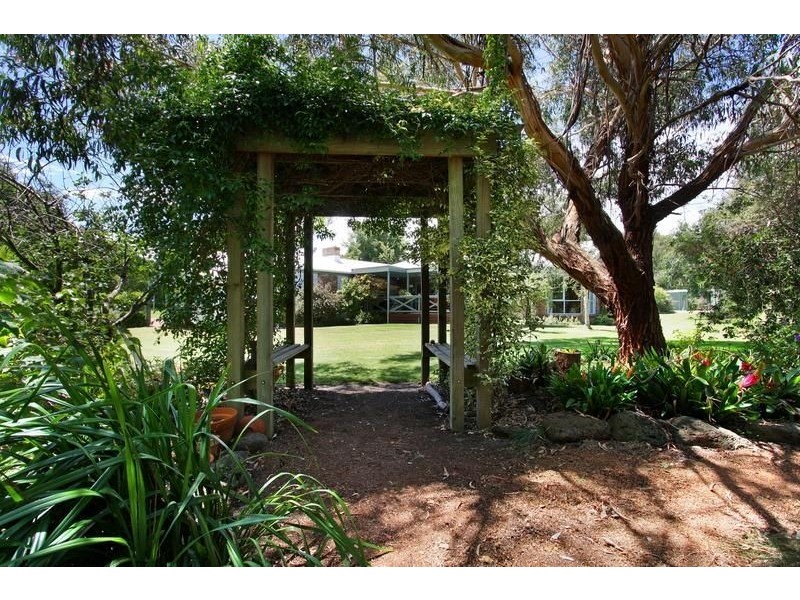 18 Inglewood Crescent, Rosebud VIC 3939