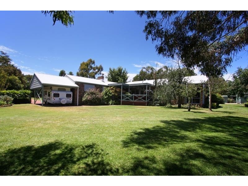 18 Inglewood Crescent, Rosebud VIC 3939