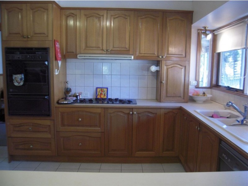 9 Fenton Avenue, Rosebud VIC 3939