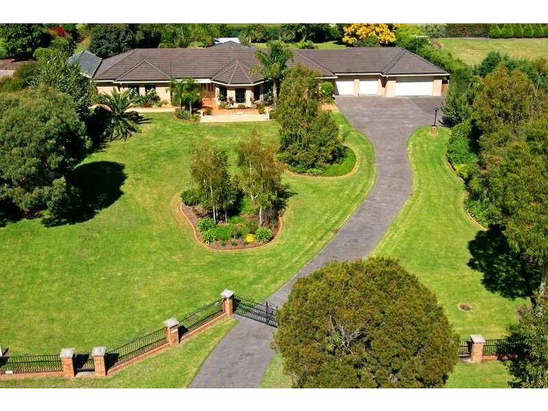 66 Lockhart Drive, Rosebud VIC 3939