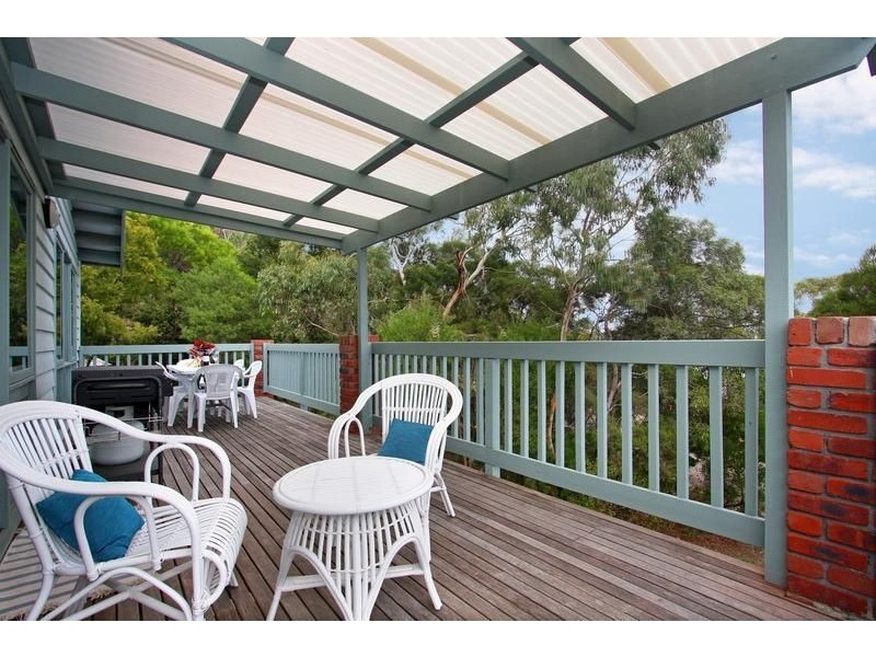 2 Dorothy Court, Mccrae VIC 3938