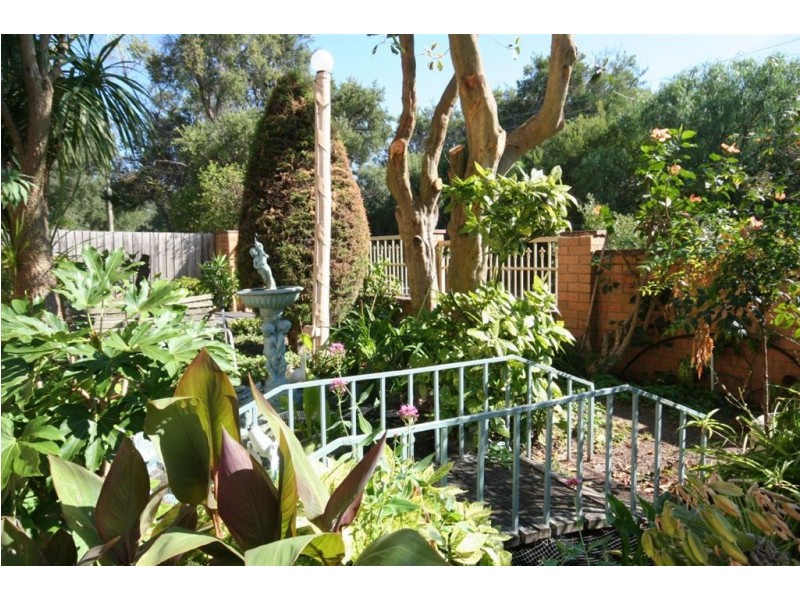 11 Bachli Street, Rye VIC 3941