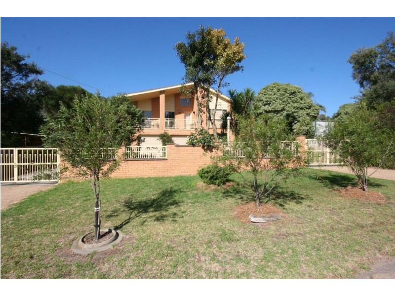 11 Bachli Street, Rye VIC 3941