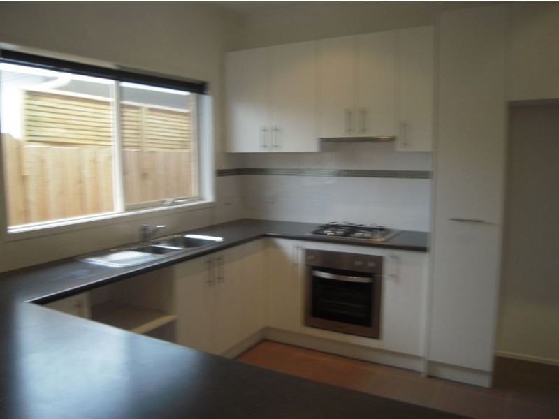 108 Fifth Avenue, Rosebud VIC 3939