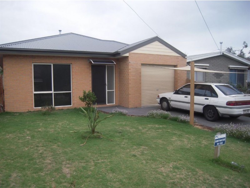 108 Fifth Avenue, Rosebud VIC 3939