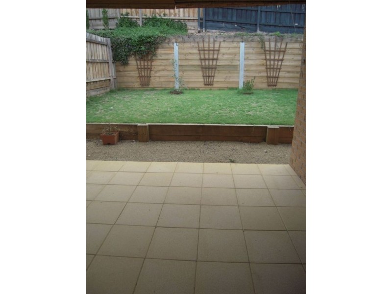 108 Fifth Avenue, Rosebud VIC 3939