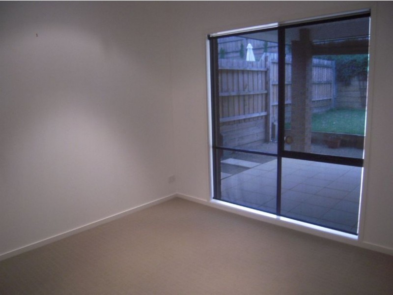 108 Fifth Avenue, Rosebud VIC 3939