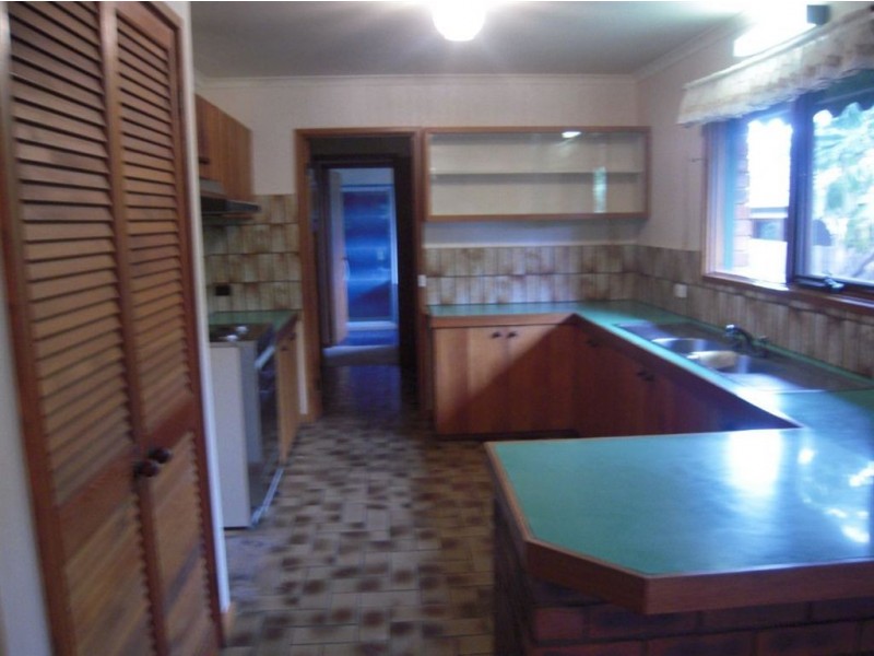 174 Elizabeth Drive, Rosebud VIC 3939